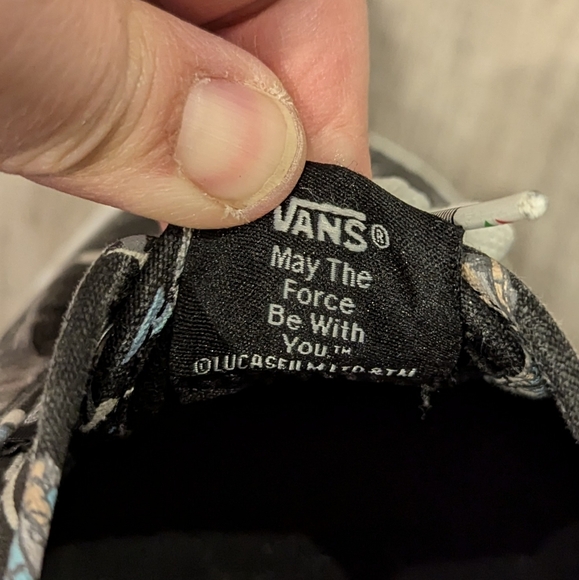 Star Wars VANS men's 6.5, women's 8 - Picture 11 of 12